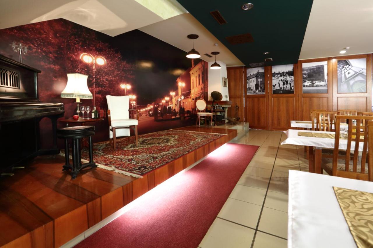 Hotel Nostalgia Senec Exterior photo